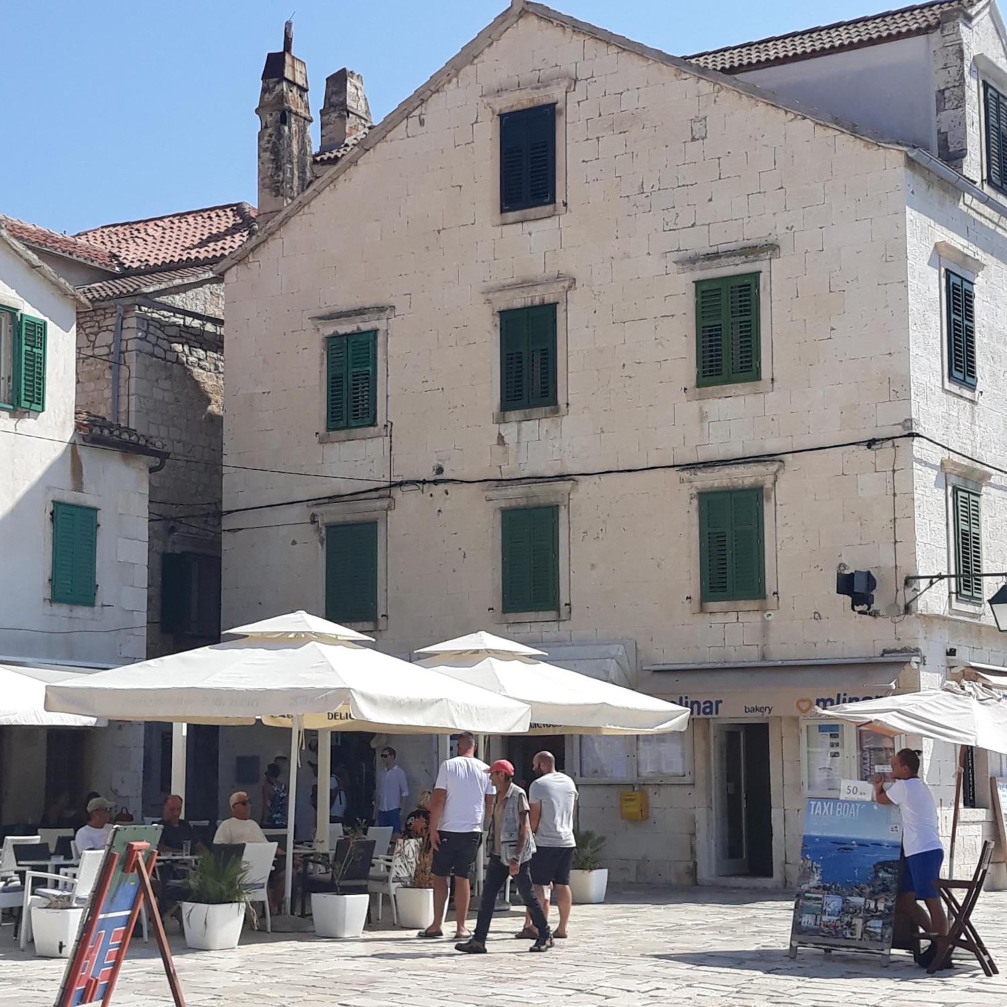 Apartment Lilly With Amazing City View Hvar Town Luaran gambar